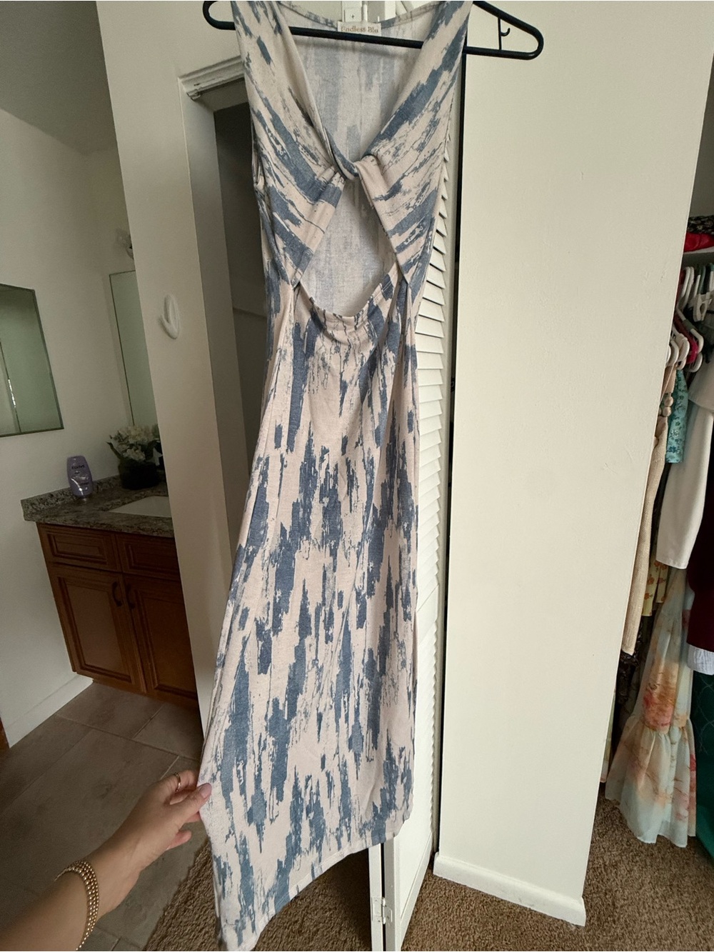 Women’s Blue and Cream Abstract Print Twist-Back Dress